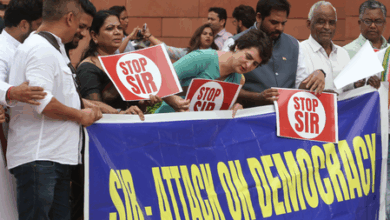 Photo of SIR मुद्दे पर विपक्ष हमलावर, संसद सत्र में चर्चा की मांग