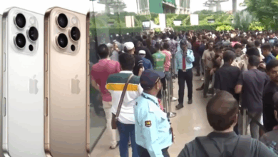 Photo of Apple स्टोर का शटर खुलते ही iPhone 17 के लिए मार…बुलानी पड़ी पुलिस