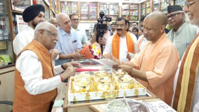 Photo of नेक्स्ट जेन जीएसटी रिफॉर्म से बाजार में उत्साह, सीएम योगी ने हजरतगंज में लिया जायजा