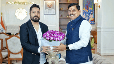 Photo of मीका सिंह ने सीएम मोहन यादव से की मुलाकात, नशा विरोधी प्रयासों की सराहना