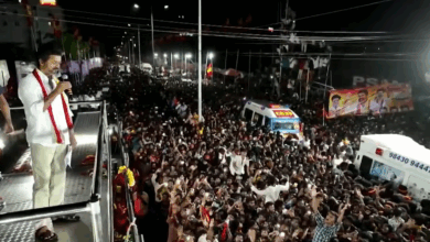 Photo of करूर में विजय रैली भगदड़: पुलिस ने की दूसरी गिरफ्तारी…मुख्यमंत्री ने किया न्याय का वादा
