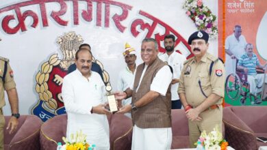 Photo of यूपी के मेडिसिन मैन” राजेश सिंह ने जेल में कैदियों के लिए लगाया निःशुल्क स्वास्थ्य शिविर