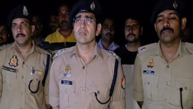 Photo of Lucknow में नाबालिग से सामूहिक दुष्कर्म का फरार अभियुक्त पुलिस मुठभेड़ में गिरफ्तार