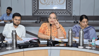 Photo of UP News: लखनऊ मेयर-नगर आयुक्त में तकरार, सफाई-स्ट्रीट लाइट का काम रूका