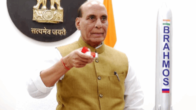 Photo of Lucknow News: राजनाथ सिंह ने CM योगी को सराहा, ब्रह्मोस मिसाइलों को दिखाई हरी झंडी