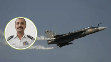Photo of यूट्यूब पर Dubai Air Show का वीडियो देख रहे थे पिता, सामने क्रैश हुआ बेटे का प्लेन
