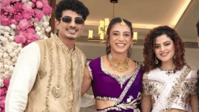 Photo of Smriti Mandhana ने डिलीट की सगाई से जुड़े पोस्ट, शादी टलने पर पलक मुच्छल ने तोड़ी चुप्पी