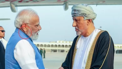 Photo of PM Modi के कान में ईयररिंग नहीं, तो फिर क्या… ओमान दौरे में बना चर्चा का विषय