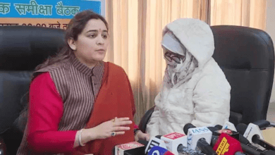 Photo of ‘चुन-चुनकर राख में मिला देंगे…’, KGMU में लव जिहाद पर भड़कीं अपर्णा यादव