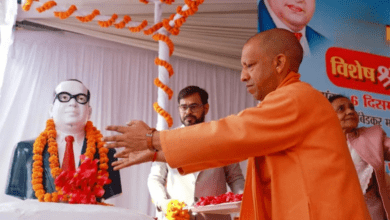 Photo of Lucknow: महापरिनिर्वाण दिवस पर CM योगी ने बाबा साहेब को दी श्रद्धांजलि, हर मूर्ति पर बाउंड्रीवाल बनेगी