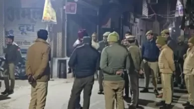 Photo of ढाबे पर खाना लेने गए युवकों पर जानलेवा हमला… दो की मौत, इलाके में हड़कंप