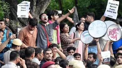 Photo of JNU कैंपस में नारों का विवाद… कोर्ट के फैसले के बाद बढ़ा सुरक्षा और राजनीति सस्पेंस