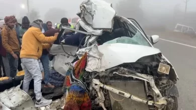 Photo of ग्वालियर में भीषण हादसा… तेज रफ्तार ट्रक ने कार को रौंदा, 4 की मौत