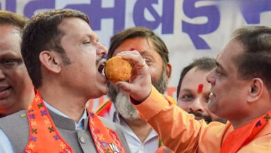 Photo of महाराष्ट्र में नगर निगम चुनावों में BJP को बड़ी बढ़त, उद्धव का BMC किला ढहा