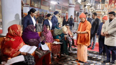 Photo of दुखी को सहारा, बीमार को इलाज… जनता दर्शन में दिखी सीएम योगी की संवेदनशीलता