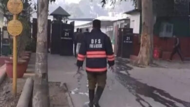 Photo of पूर्व केंद्रीय मंत्री रविशंकर प्रसाद के घर आग से हड़कंप… जांच में जुटी फोरेंसिक टीम