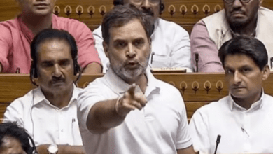 Photo of Rahul Gandhi के डोकलाम बयान पर लोकसभा में हंगामा, स्पीकर ने रोक लगाई