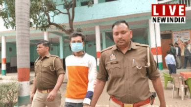 Photo of इटावा में बोर्ड परीक्षा में बड़ा फर्जीवाड़ा, भाई की जगह परीक्षा देता युवक अरेस्ट…