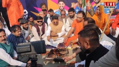 Photo of महाशिवरात्रि पर गोमती तट पर 5100 दीपों से सजा आस्था का संगम, टीम इंडिया की जीत के लिए हवन-पूजन