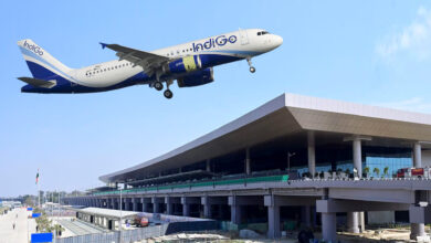 Photo of लखनऊ एयरपोर्ट पर IndiGo विमान में तकनीकी गड़बड़ी… एक घंटे बाद भरी उड़ान
