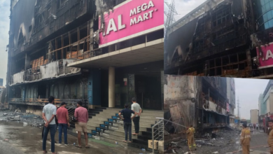 Photo of Noida: विशाल मेगा मार्ट बना आग का गोला, लाखों का सामान जलकर स्वाहा