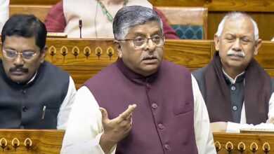 Photo of Parliament में अध्यक्ष की कुर्सी पर विवाद… रविशंकर प्रसाद ने विपक्ष को दी नसीहत