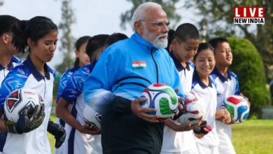 Photo of गंगटोक की हसीन वादियों में जब ‘स्ट्राइकर’ बने पीएम मोदी!