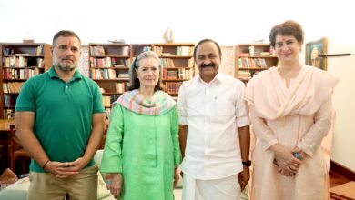 Photo of कांग्रेस हाईकमान से मिले केरल मुख्यमंत्री वीडी सतीशन, संगठन पर हुई चर्चा…