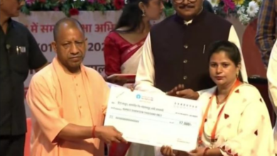 Photo of लोकभवन में सम्मानित हुईं हिना खातून, मानदेय बढ़ोतरी से अनुदेशकों में खुशी…