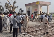Photo of पत्नी से विवाद के बाद चलती ट्रेन से कूदा व्यक्ति, हरियाणा के झज्जर में दर्दनाक मौत…