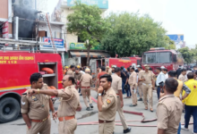 Photo of Lucknow Fire: अलीगंज के बाद अब विकास नगर में आग का तांडव, मची अफरा-तफरी