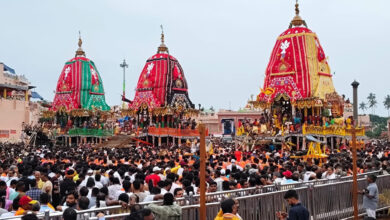 Photo of Puri Rath Yatra का अहम पड़ाव पूरा, 9 लाख श्रद्धालुओं ने खींचे भगवान के रथ…