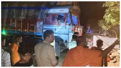 Photo of Mirzapur में भीषण हादसे के बाद बवाल! घर में घुसा ट्रक, 3 की मौत; पुलिस पर बरसे पत्थर…