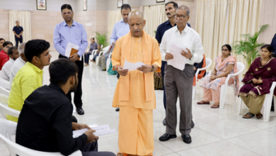 Photo of Janta Darshan में खिलाड़ियों से मिले CM योगी, बोले- ‘पदक जीतिए और सरकारी नौकरी लीजिए’