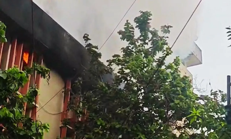 Massive fire breaks out on the fourth floor of Jawahar Bhawan building in Lucknow