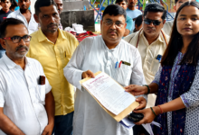 Photo of UP में शिक्षामित्रों का धरना, समायोजन और लंबित मांगों पर कार्रवाई की उठी मांग…