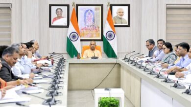 Photo of Bureaucracy बनी योगी सरकार की सबसे बड़ी चुनौती? 8 महत्वाकांक्षी योजनाएं अटकीं…