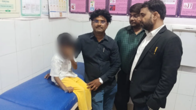 Photo of UP News: मासूम ने पैंट में किया पेशाब तो हैवान बनी शिक्षिका, गर्म चाकू से दागा प्राइवेट पार्ट