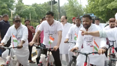 Photo of ‘साइकिल चोर कहां मिलेंगे?’ AAP का BJP पर तंज, खरीद में कथित घोटाले को लेकर जोरदार प्रदर्शन