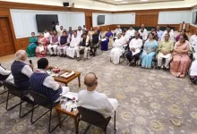 Photo of संसद के हंगामे के बीच PM Modi की ब्रेकफास्ट डिप्लोमेसी, नए NDA सांसदों को दिया भरोसा…