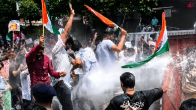 Photo of TRE-4 में बदलाव की मांग पर सड़कों पर उतरे छात्र: CRPF से झड़प, छात्रा बेहोश