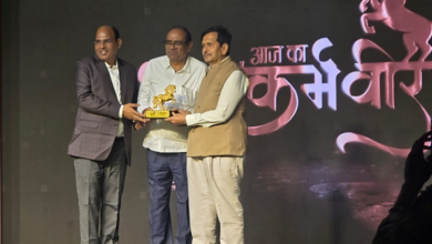 Photo of ‘यशोभूमि’ के संपादक श्रीनारायण तिवारी को मिला ‘आज का कर्मवीर अवार्ड 2026