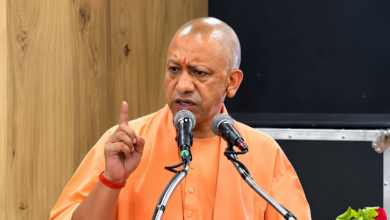 Photo of ‘पद ताकत नहीं, जिम्मेदारी है’, CM योगी ने लोक सेवकों को दिलाई संविधान की भावना