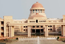 Photo of ‘पत्रकार पर FIR किलिंग द मैसेंजर जैसी कार्रवाई’, हाई कोर्ट ने लगाई रोक