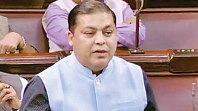 Photo of बुरे फंसे TMC सांसद नदीमुल, ED की जांच की आंच कोलकाता से लखनऊ तक