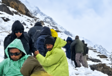Photo of उत्तराखंड में मौसम का कहर! आदि कैलाश मार्ग समेत 86 सड़कें बंद, 136 लोग फंसे