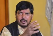 Photo of गरबा-डांडिया में मुस्लिमों की एंट्री पर बैन की मांग, VHP से अलग खड़े हुए रामदास अठावले