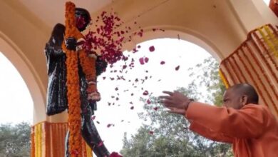 Photo of CM योगी ने याद किए बापू के आदर्श, कहा- उनके विचार देते हैं नई दिशा