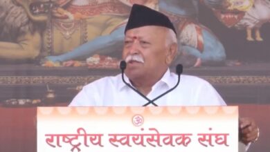 Photo of RSS प्रमुख भागवत ने विजयादशमी पर शस्त्र पूजा की, बोले- भारत विविधताओं का देश
