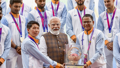 Photo of PM मोदी से मिले एशियन गेम्स के मेडलवीर, प्रधानमंत्री ने बढ़ाया खिलाड़ियों का हौसला